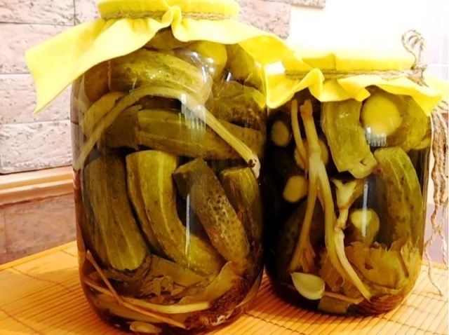 Огурцы с лимонной кислотой в банках