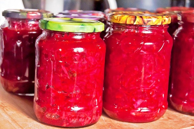 Борщевая заправка с нашинкованной капустой