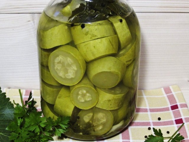 Кабачки в 3-х литровых банках