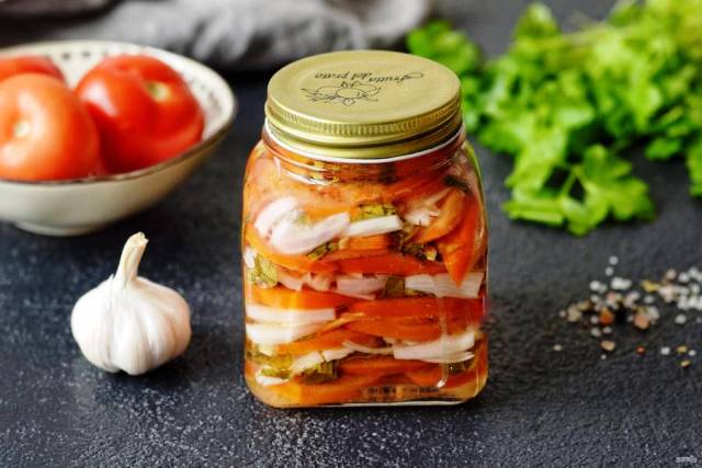 Как приготовить вкусные салаты из помидоров на зиму