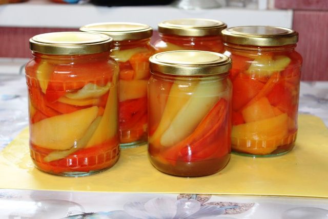 Маринованный перец дольками